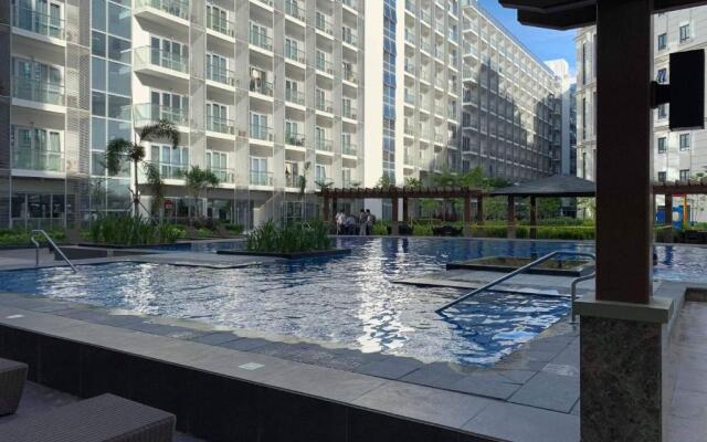 Modern and Cozy Studio near Airport Terminal 3