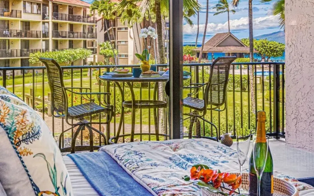 Papakea Oceanview Studio 0 Bedroom Condo by RedAwning