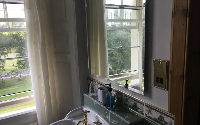 Winkston Holiday Guesthouse