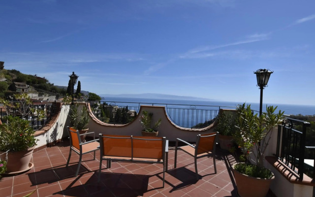Hotel Condor