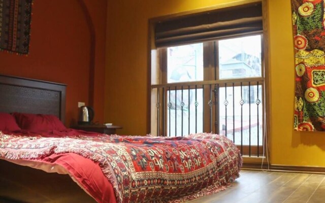 No 10 Homestay