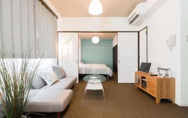 The Comfortable Top Floor 1001