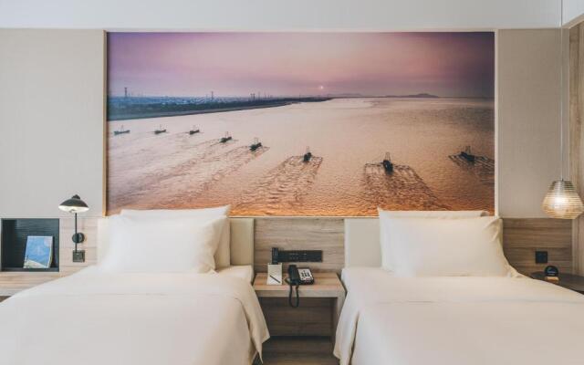 Atour Hotel Haining Leather City Nanguanxiang