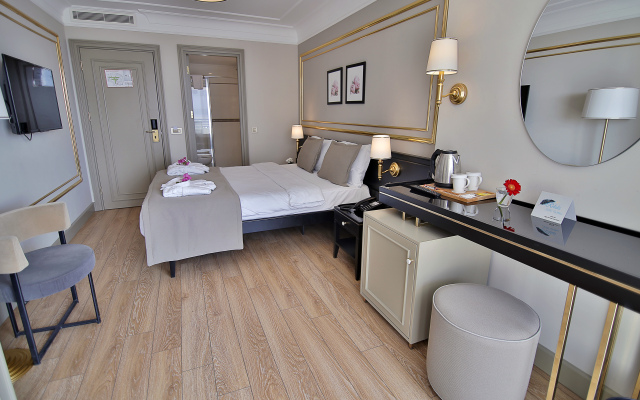 Reo Hotel & Spa