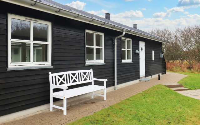 Stunning Holiday Home in Hirtshals with Hot Tub