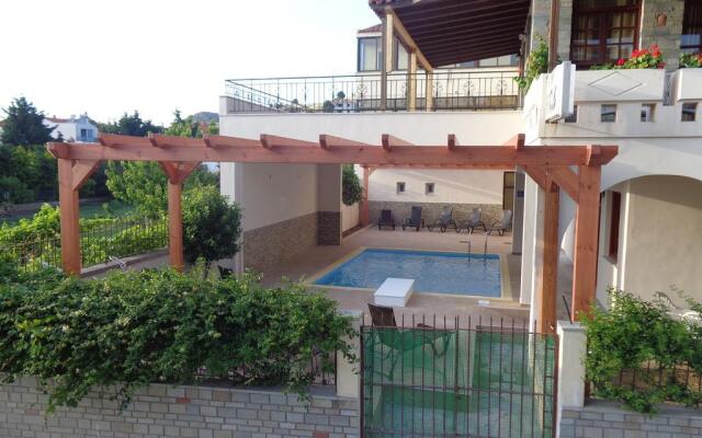 Ifestos Hotel