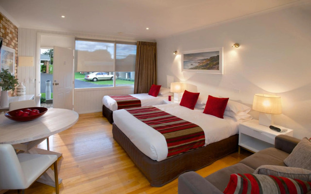 Sorrento Beach Motel