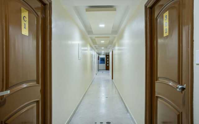 Treebo Golden Inn, 700 Mtrs From Promenade Beach