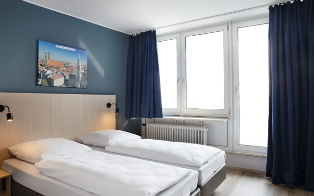 a&o München Hackerbrücke