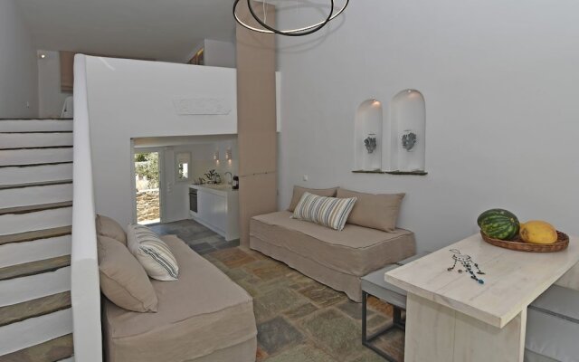 Tinos Blend Suites