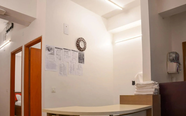 Super OYO Collection O 76597 Sayhallo Kanchan