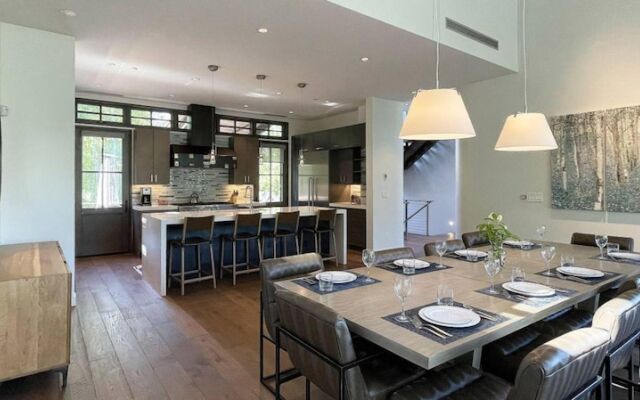 Open Oasis by Exceptional Stays