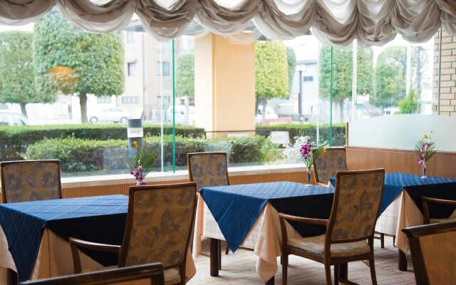 Hotel Crown Palais Kofu