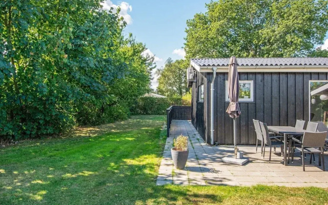 Renovated Retreat in Hejlsminde-by Traum