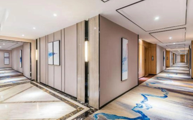 Jinxuan Chanyun Holiday Hotel (Sihui Zhenshan Avenue)