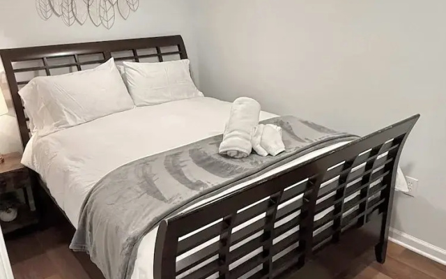 Serene Settler Capitol Hill - 4 Bedroom