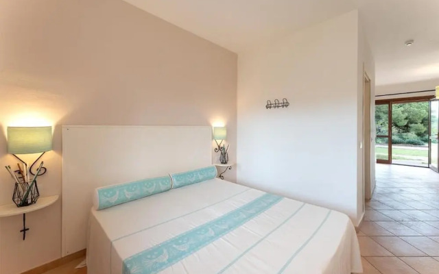 Relaxing Residence Baia dei Mirti B4 1 Bedroom Apartment Sleeps 4 -bilo 4