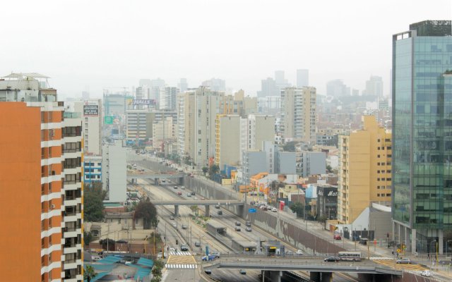 Areas Temporales - Near Larcomar Shopping Center