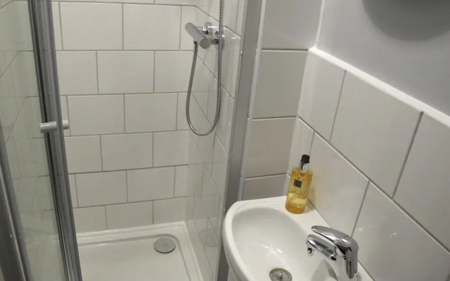 Stone's Throw Guesthouse