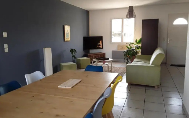 Paisible maison entre plages, lacs et bassin