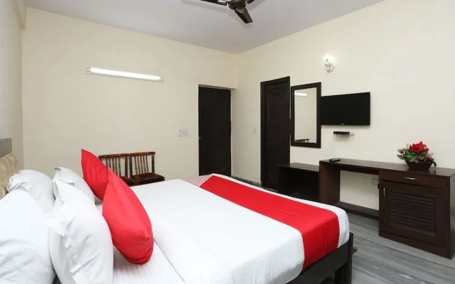 OYO 33359 Corporate Villa