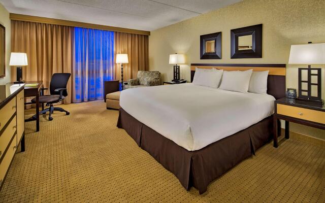 DoubleTree by Hilton Chicago - Arlington Heights