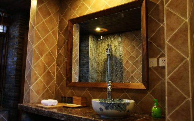 Blossom Hill Inn Lijiang Eminentland