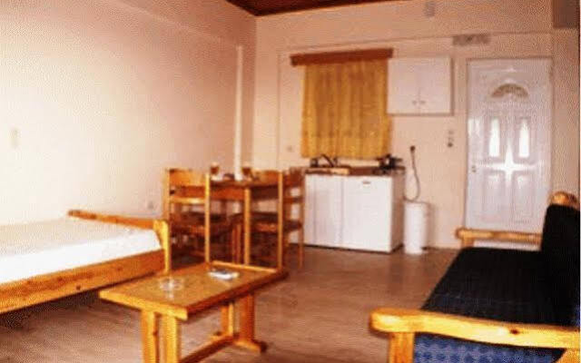 Kastro Beach Hotel
