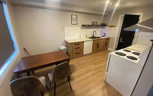 Newly Renovated 1br1ba With Asian Style
