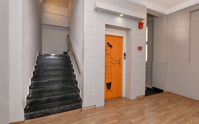 OYO Flagship 17173 Hotel Function Inn
