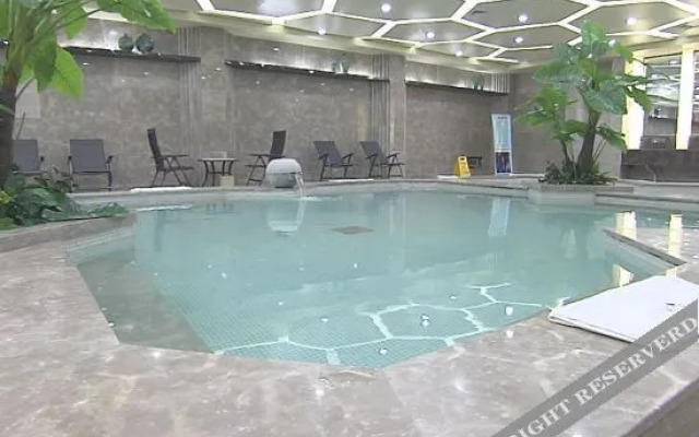 Holiday Inn Dulbert Sunshine Hot Springs