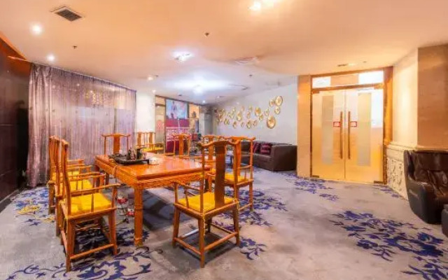 East River International Hotel