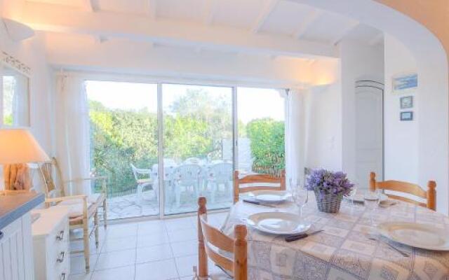 Holiday Home Les Parcs de Gassin.5