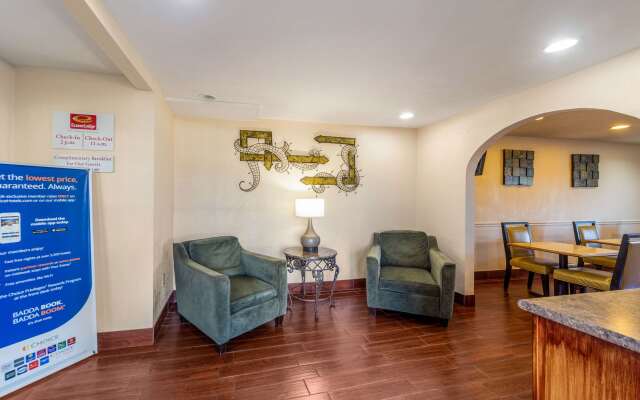 Econo Lodge Meridian South