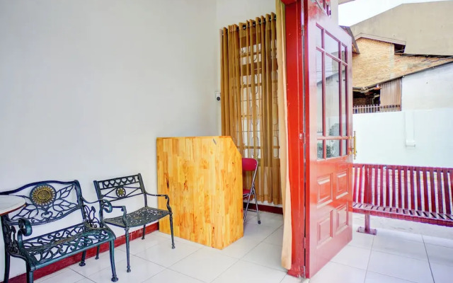 Hotel O Krakatau Near Universitas Muhammadiya Sumatra Utara ( UMSU )