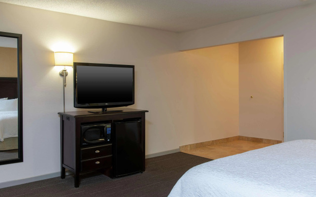 Hampton Inn Kent/Akron Area