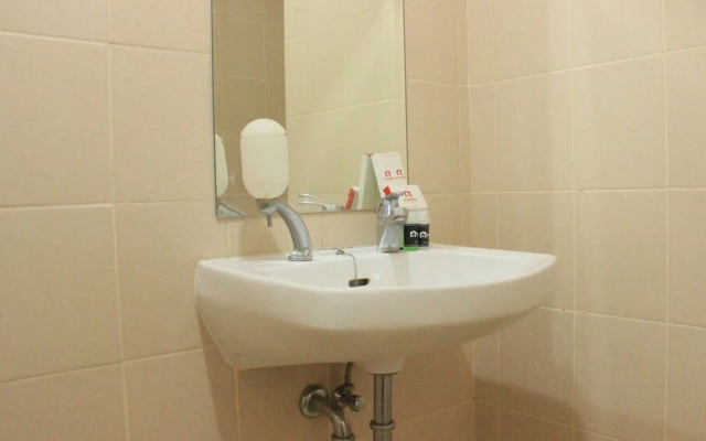 Modest 1BR Apartment at Parahyangan Residence
