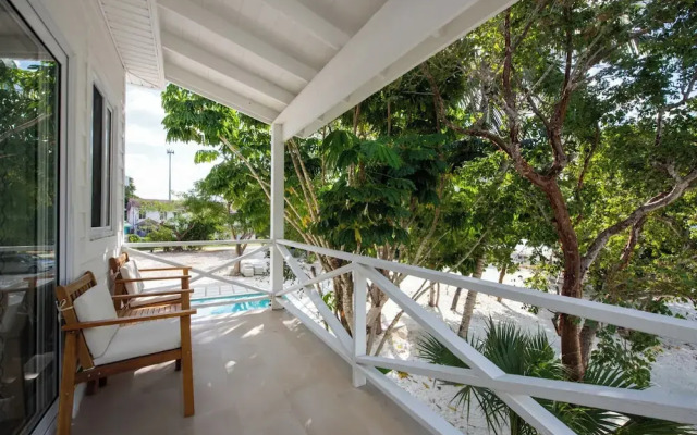 Laughing Bird Suites