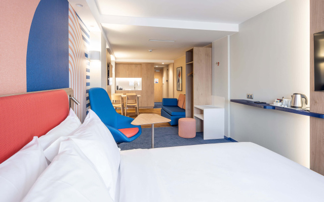 Holiday Inn Express and Suites Lisbon Principe Real by IHG