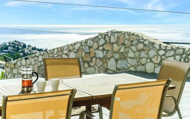Villa Holivista