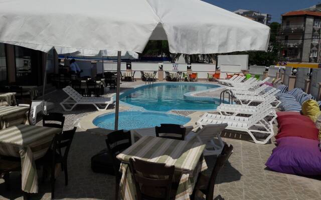Club Urgench Hotel