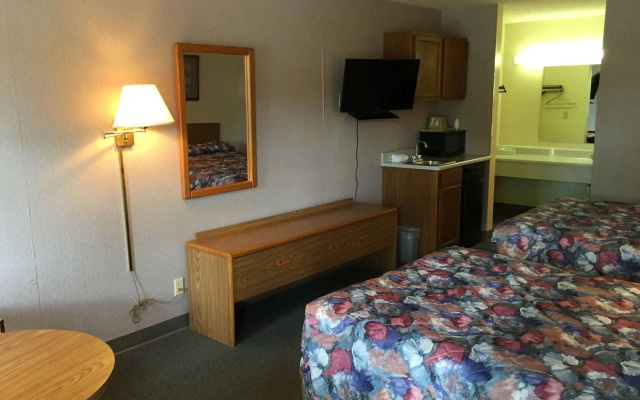 Salt Creek Inn