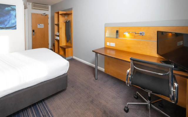 Holiday Inn Express Stevenage by IHG