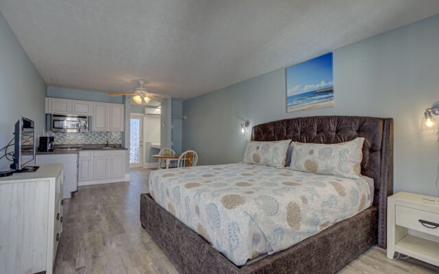 Tiffany's Motel & Condos