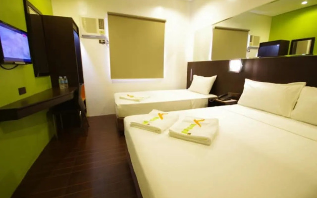 Yhotel