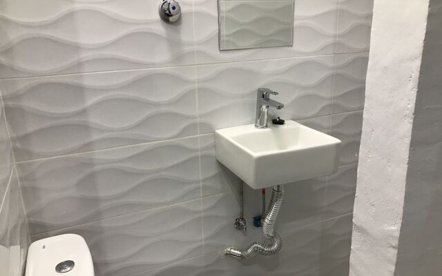 Reyna Express - Low Cost Accommodation