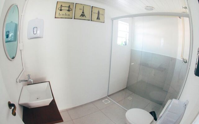 Lagoa Nômade Hostel