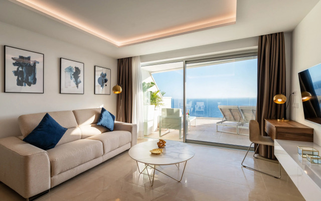 Grand Horizon Luxury Boutique Apartments