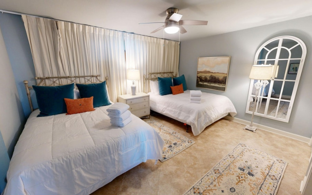 Shoreline Towers 2094 2 Bedroom Condo