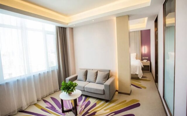Lavande Hotels Tianjin Wuqing Highspeed ​​Railway Station Daguangming Center